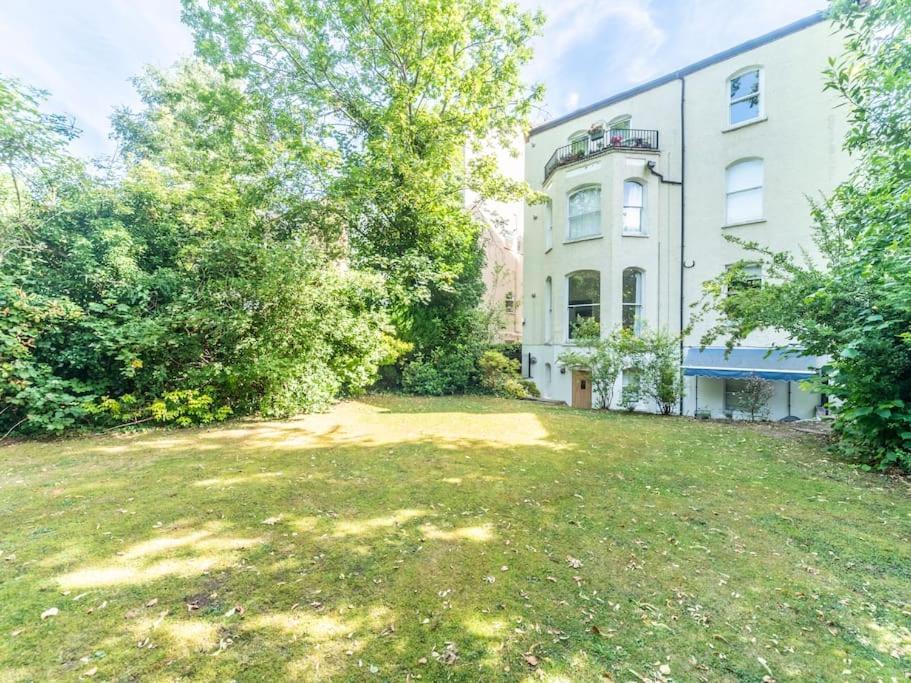 Surbiton Garden Flatアパートメント エクステリア 写真